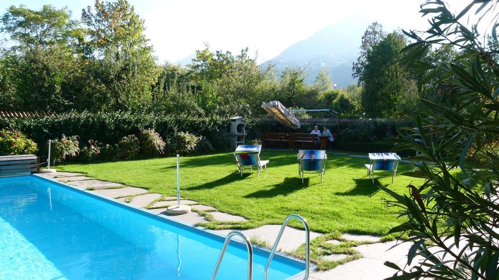 Garni Raffein Hotell Lana Exteriör bild