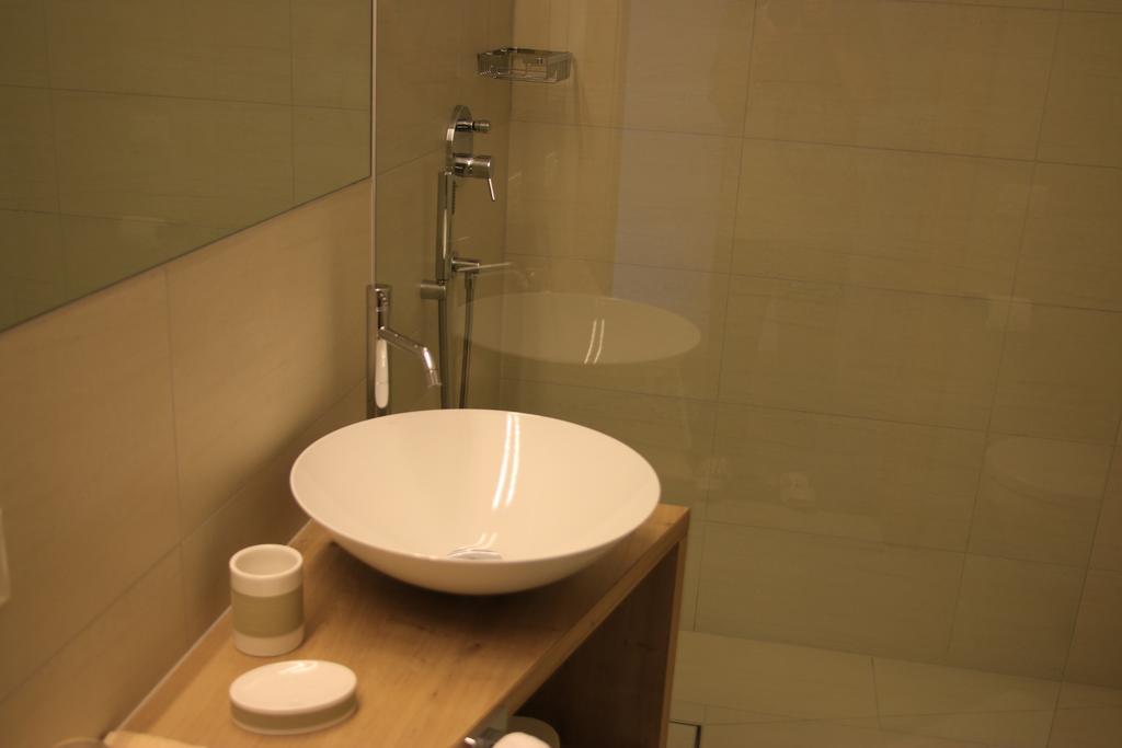Garni Raffein Hotell Lana Exteriör bild